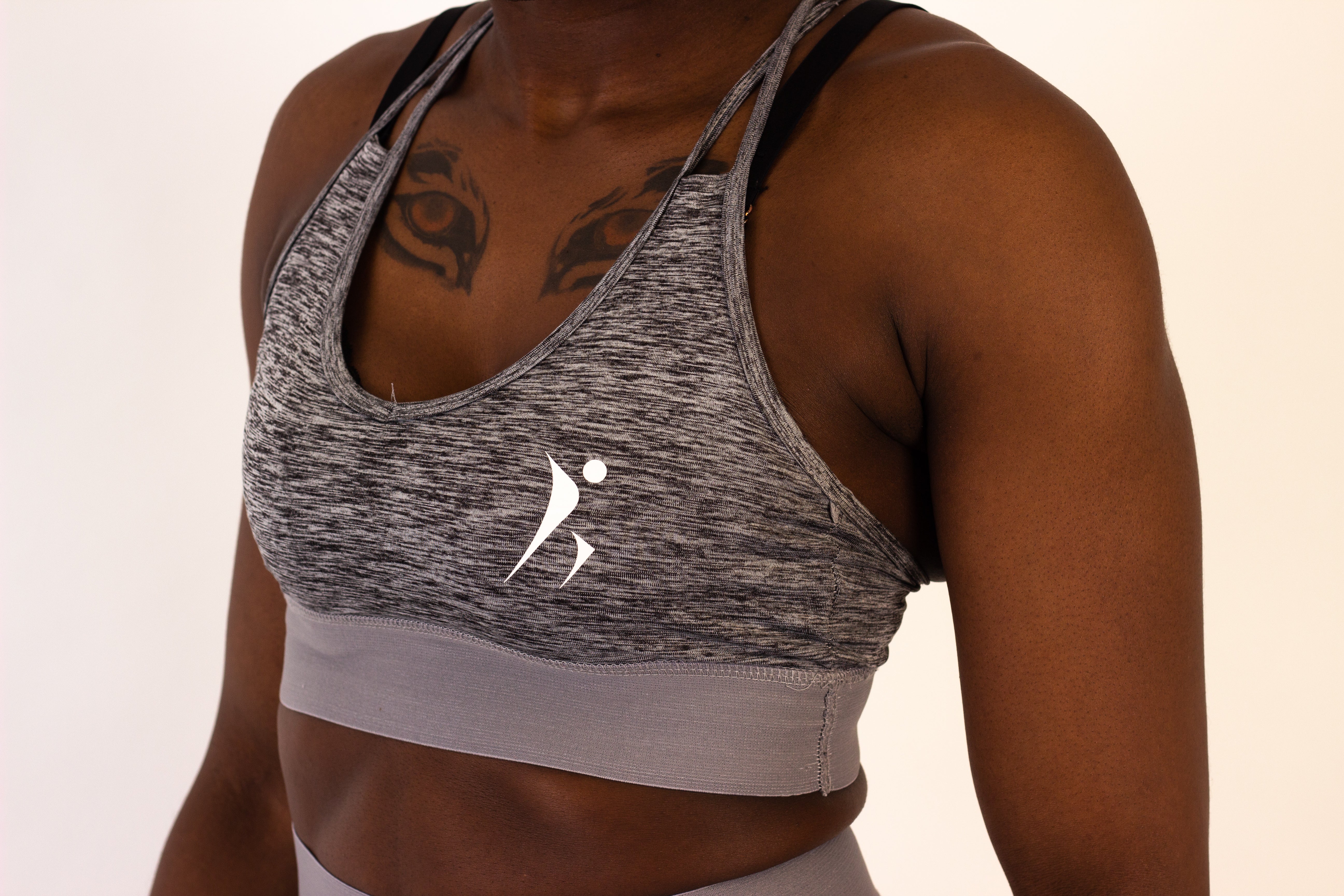 Women Hero Dynamic Power Cross Back Sport Bra