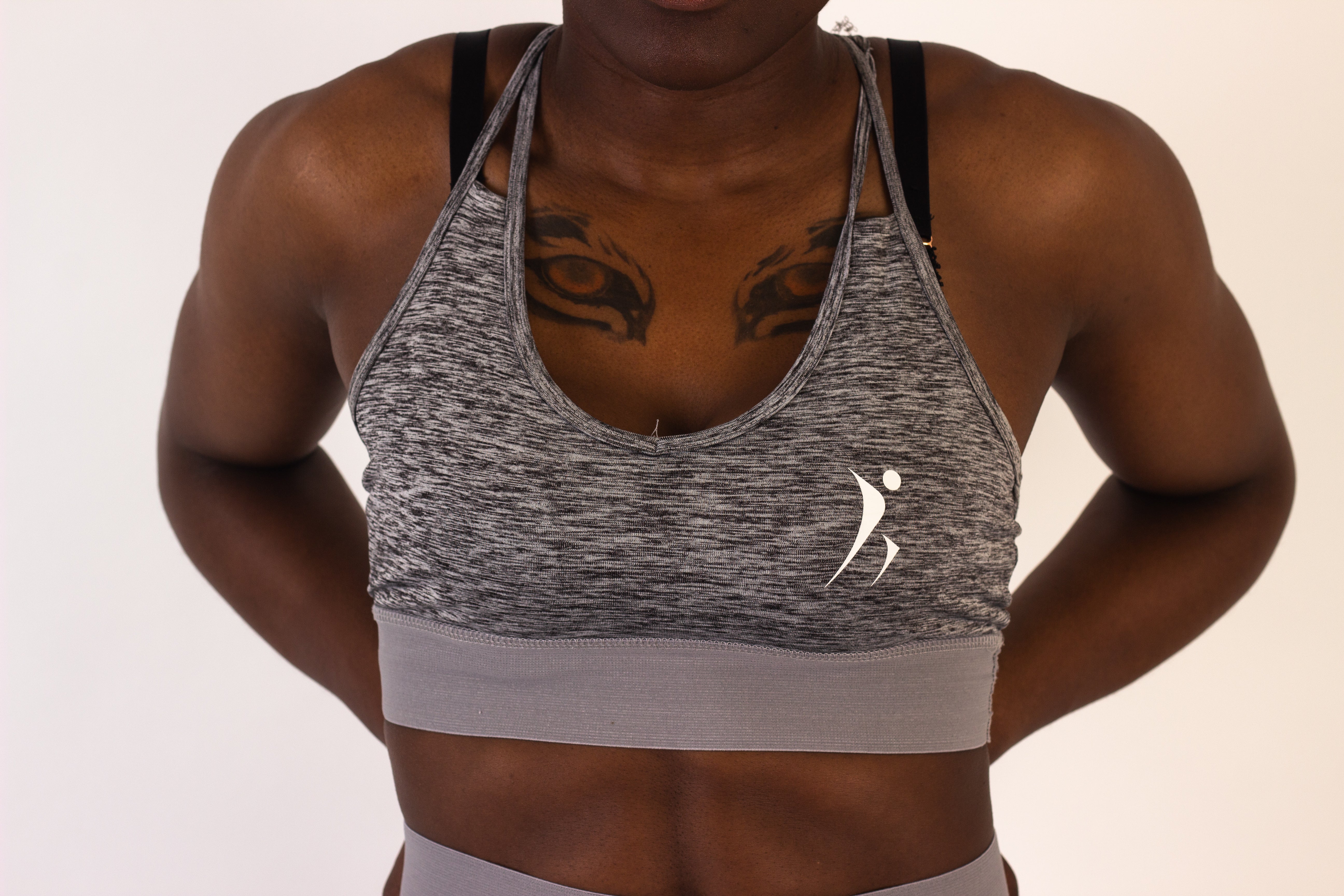 Women Hero Dynamic Power Cross Back Sport Bra